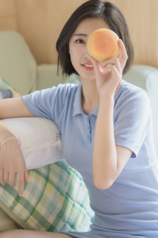 趁女朋友洗澡玩她闺蜜H